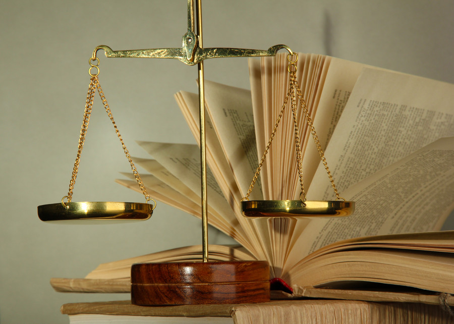 上海刑事案件律師視角下的個人經(jīng)濟犯罪立案標準探討